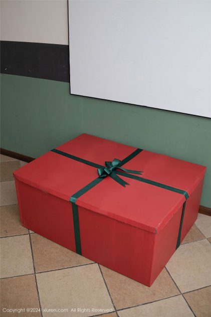 黄色网站在线观看免费观看海报