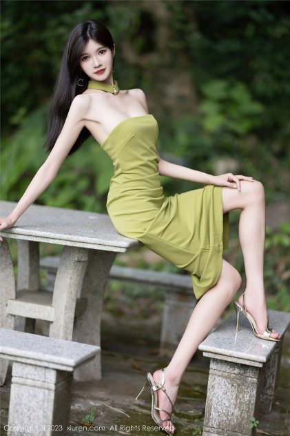 萌白酱套装图片在海报