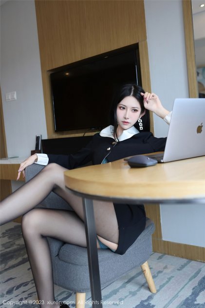 风情艳主全程口舌调教视海报